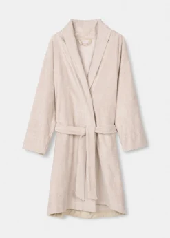 Bathrobe silence