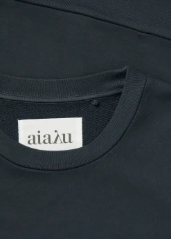 Circular sweatshirt