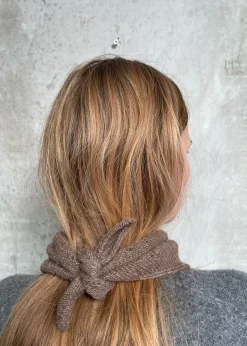 Dora scarf - knitting pattern