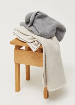 Edvin wool throw