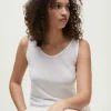 Gentle cashmere tank
