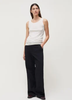 Gentle cashmere tank