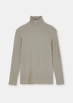 Gentle cashmere turtleneck