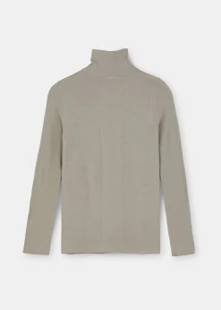 Gentle cashmere turtleneck
