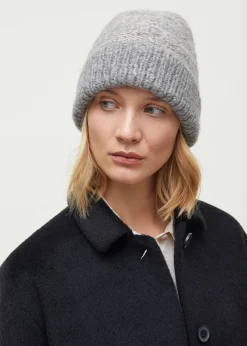 Hela wool beanie
