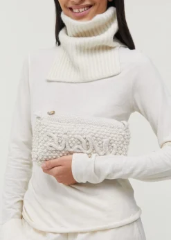 Helen aiayu clutch
