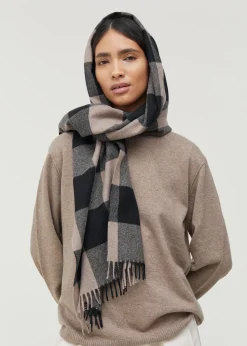 Kay wool scarf