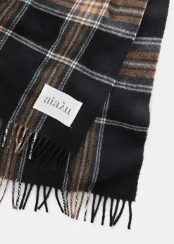 Kaya wool scarf