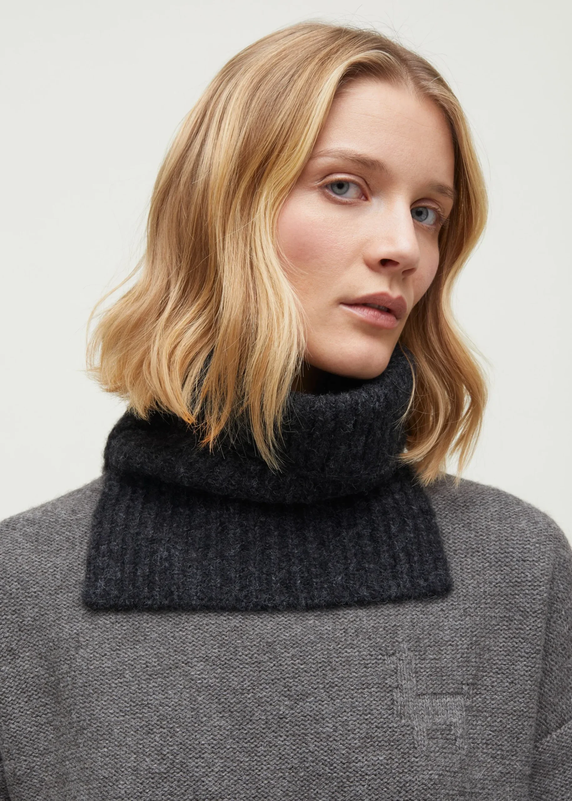 Nellie neck warmer