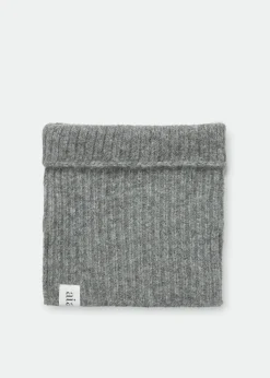 Nellie neck warmer