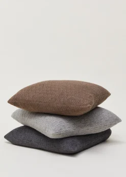 Raul llama wool pillow - 50x50
