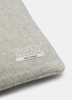 Raul llama wool pillow - 50x50