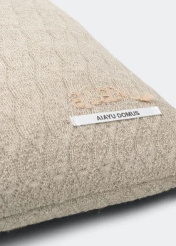 Raul llama wool pillow - 50x50
